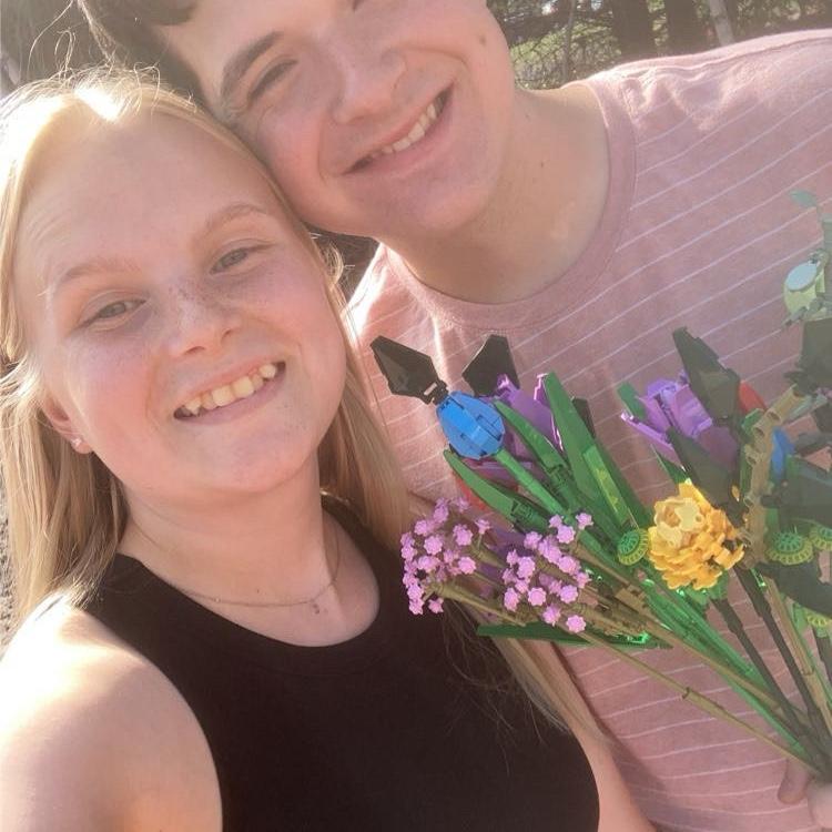 August 2023 Colby’s 22nd Birthday! We went to Wampach’s a small diner in Shakopee. After we went to Starbucks and Colby tried pumpkin spice chai for the first time and we built Lego flowers 💐