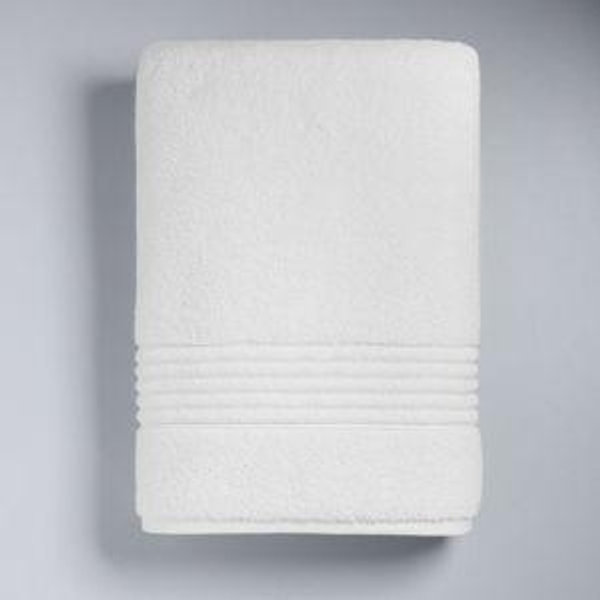Simply Vera Vera Wang Signature Hand Towel in White
