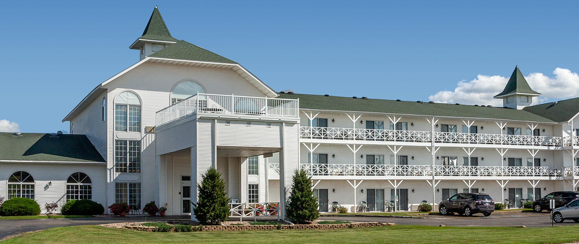 The Wedding Website of Aliyah Castaldo and Cole Miller