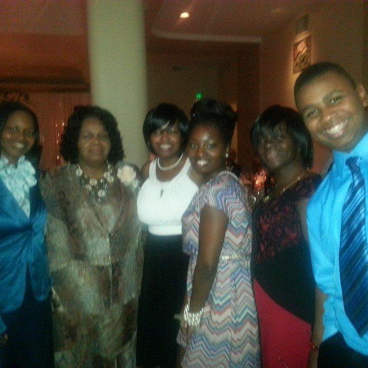 It is the Hodges Family!