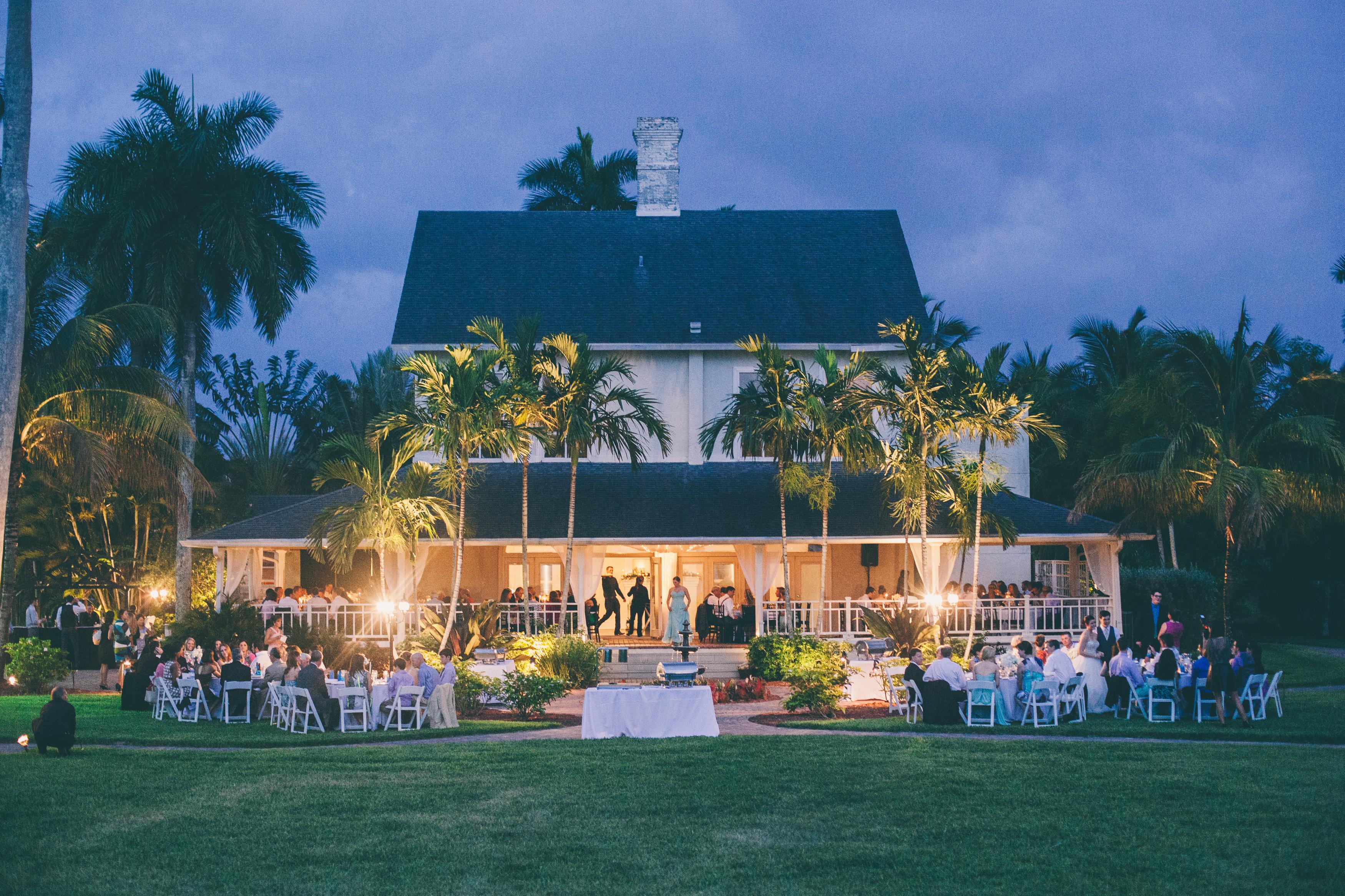 The Wedding Website of Jessica Hoover and Abel Peralta Jr