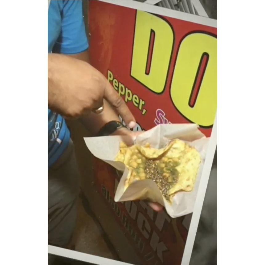This photo is when Foxx introduced Danni to doubles and she fell head over heals in LOVE with one bite! After this they embarked on a mission to taste doubles all across both Trinidad & Tobago.
