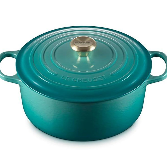 Le Creuset Enameled Cast Iron Signature Round Dutch Oven, 7.25 qt., Riviera