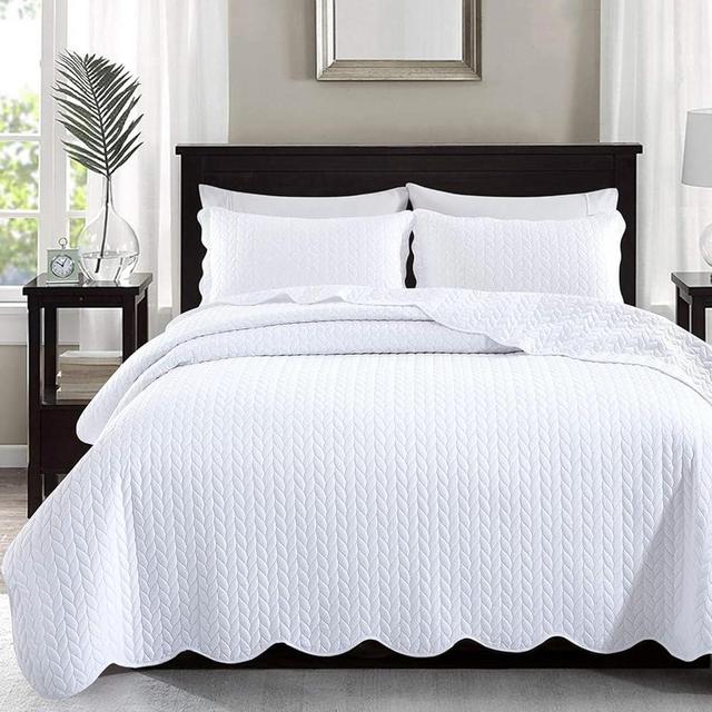 IR Imperial Rooms King Quilt Bedding Set Size (106" x 96") + 2 Pillow Shams (20" x 36"+ 2") - 3 Pcs Summer Season Lightweight Reversible Microfiber Coverlet Embossed Quilt Bedspread (White)
