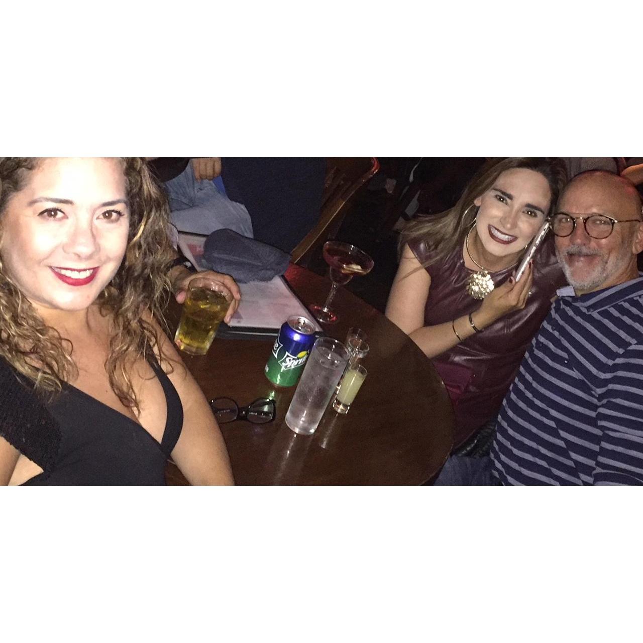 Con Silvia Fajardo disfrutando de excelentes músicos en Zinco Jazz, CDMX.