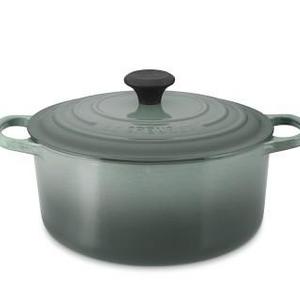 Le Creuset Signature Cast-Iron Round Dutch Oven, 5 1/2-Qt., Ocean
