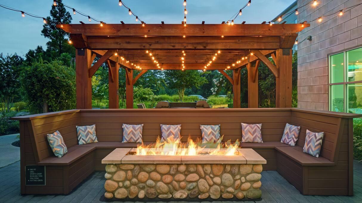 The Wedding Website of Brittany Rooney and Dylan Zebro