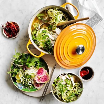 Le Creuset Signature Enameled Cast Iron Essential Oven, 3 1/2-Qt.