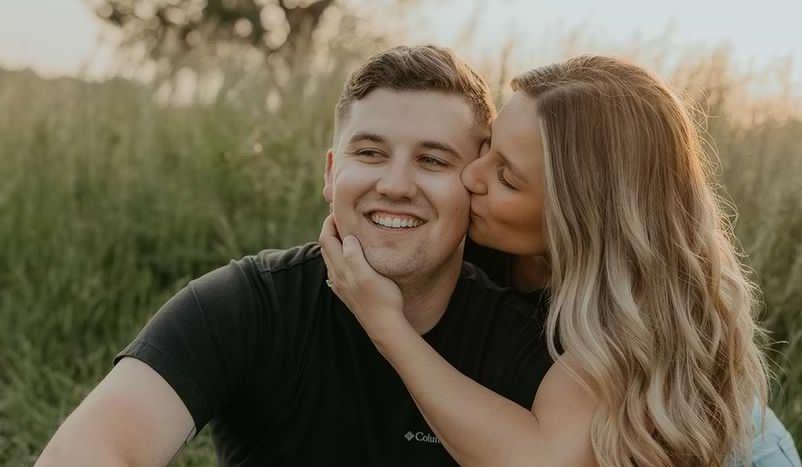 The Wedding Website of Lillian Givens and Jonathan Olson