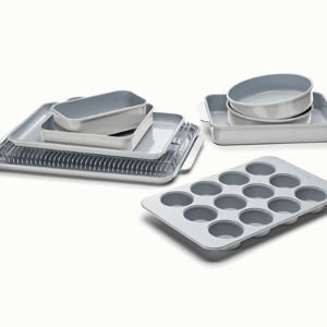 11- Piece Bakeware Set with Storage in Gray
