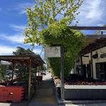Los Olivos Wine Merchant & Cafe