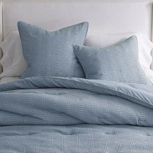 Honeycomb Cotton Comforter - Chambray · Full/Queen