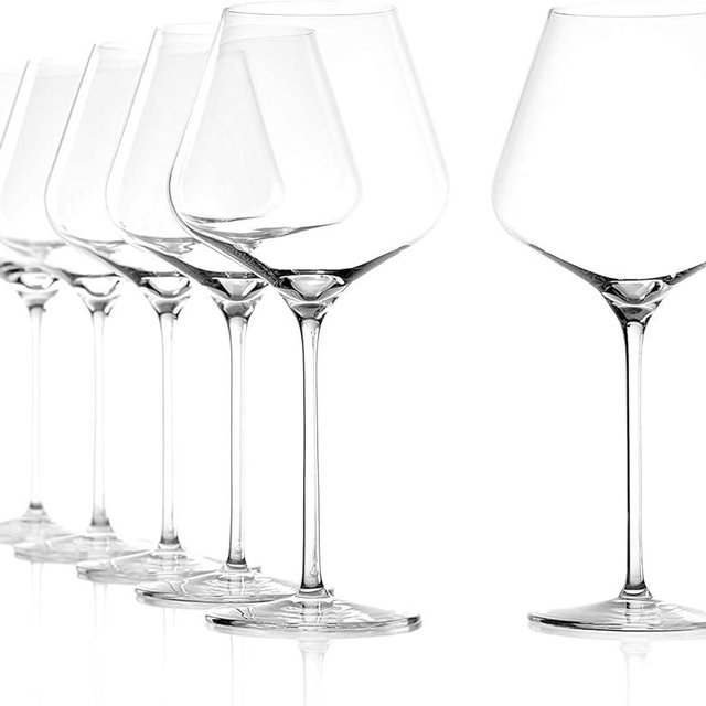 Stölzle Lausitz Burgundy Glasses Quatrophil Set of 4, 24 oz – Red Wine Glasses Perfect for Burgundy & Pinot Noir – Crystal Glass for Optimal Aroma Development – Dishwasher - & Shock-Resistant