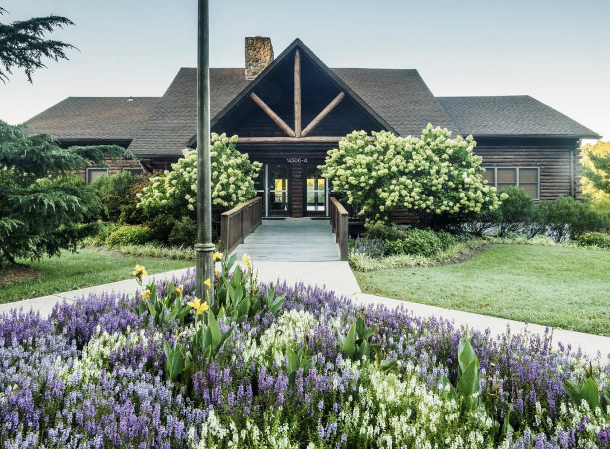 The Wedding Website of Rebekah Nolan and Jaime Moffett