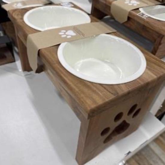Hank food dishes