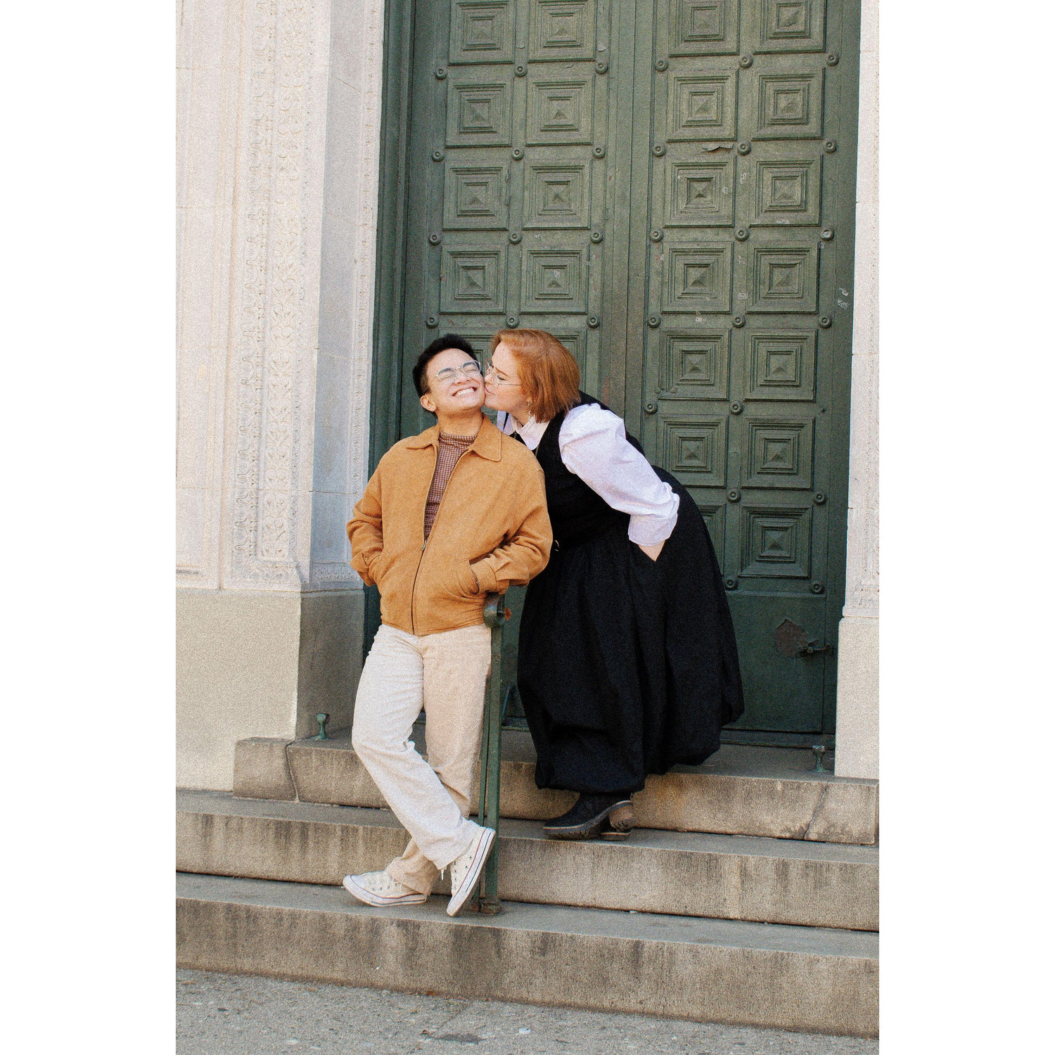 kissin in the street
