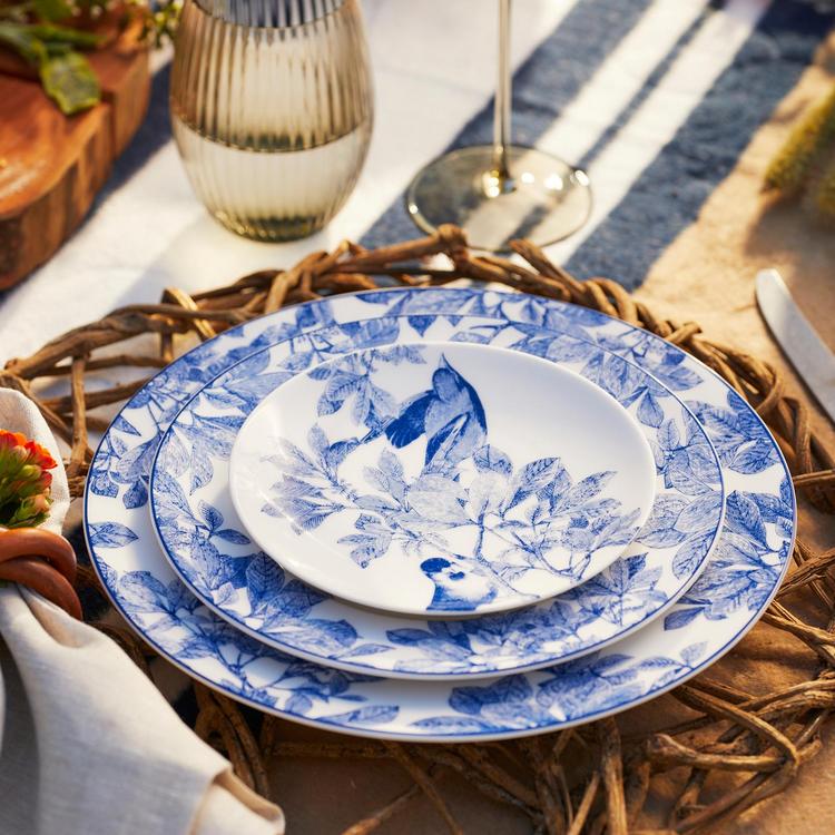 Caskata, Arbor Rimmed Dinner Plate | Zola