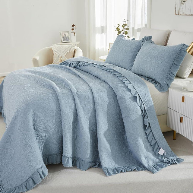 Brandream Blue Quilts Set Queen Size Bedspread Set Cotton Matelasse Bedding Luxury Ruffle Farmhouse Bedding Set 3-Piece