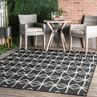 Saunders Geometric Indoor/Outdoor Area Rug