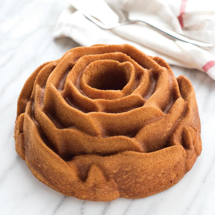 Nordic ware rose bundt pan hotsell