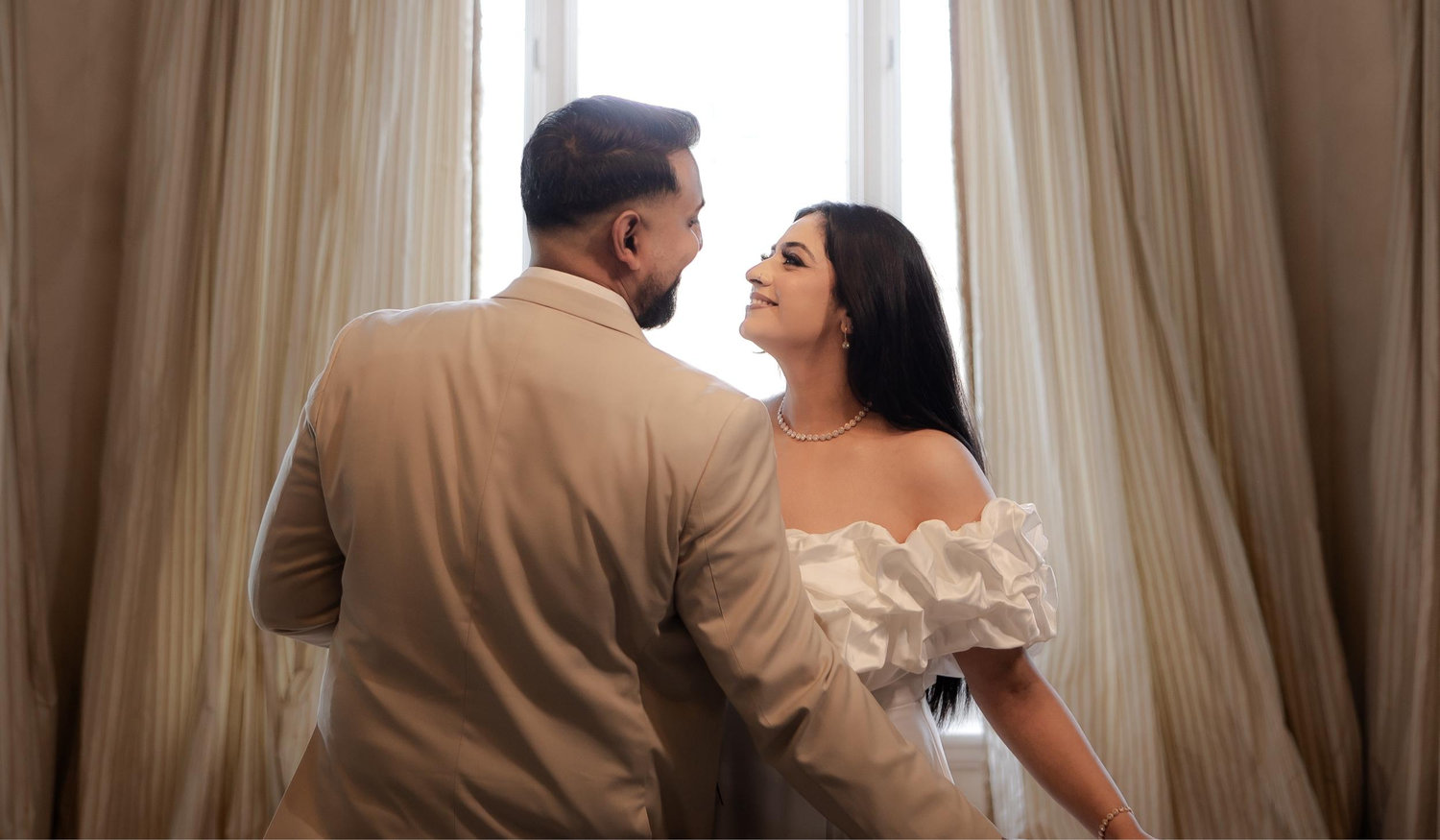 The Wedding Website of Tanvin Juneja and Naveen Ramkhelawan