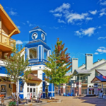 Shopping/Dining at Stratton Village