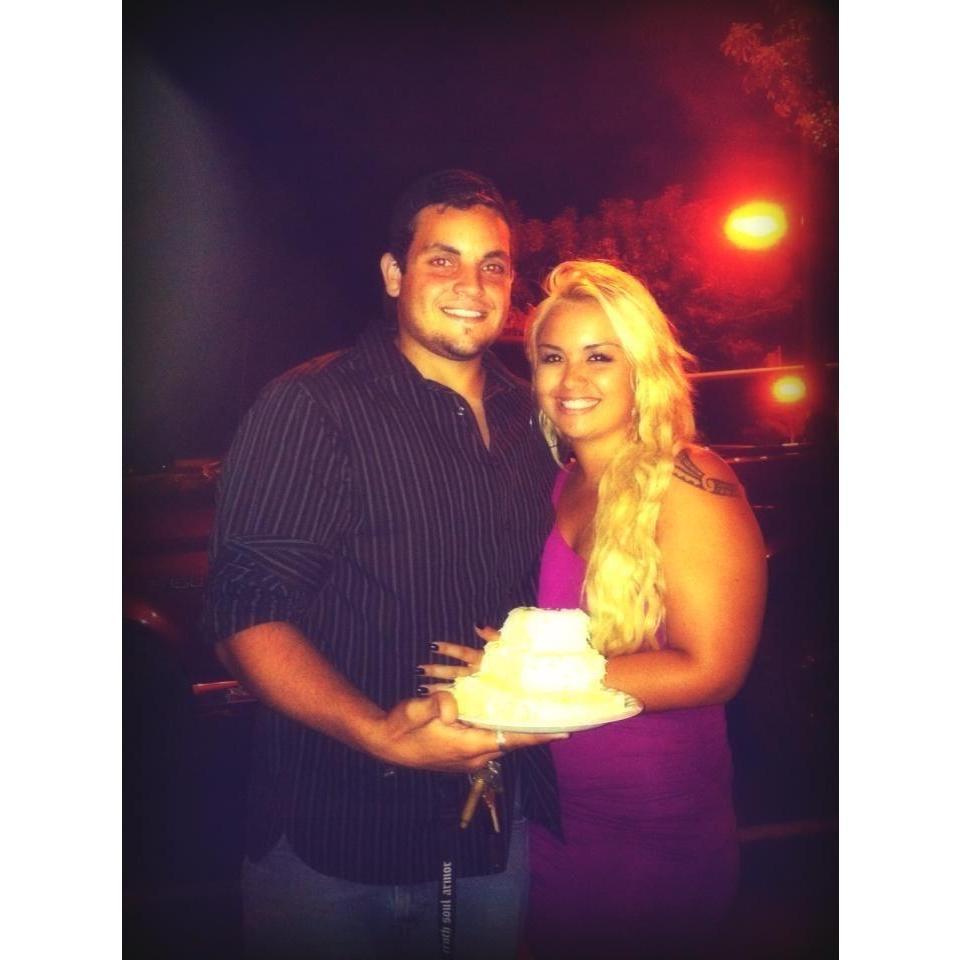 Jio planned a nice 21st Birthday Dinner!