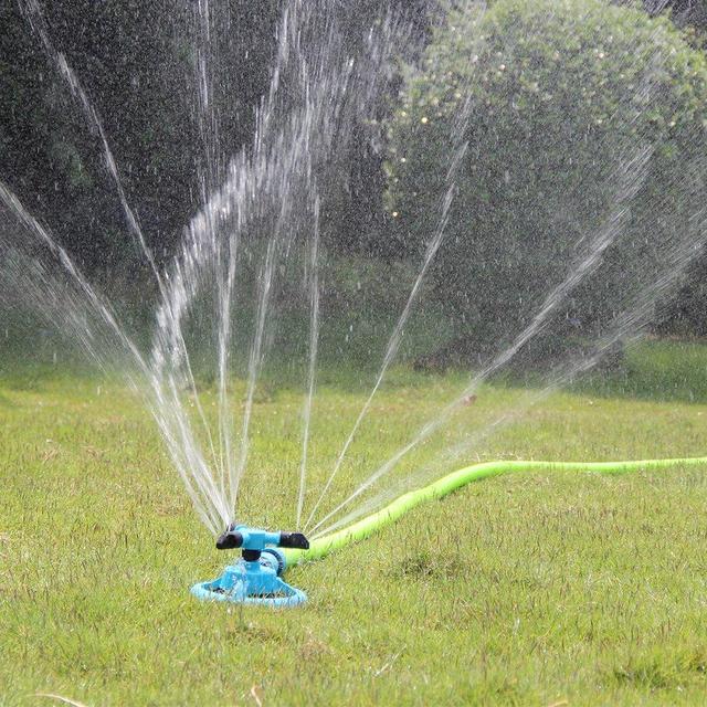 Kadaon Lawn Sprinkler, Automatic Garden Water Sprinklers Lawn Irrigation System 3600 Square Feet Coverage Rotation 360 Degree
