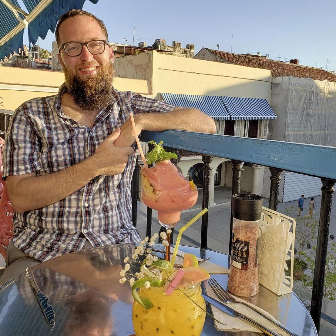 Fighting out off the high humidity one rum-infused drink at a time.
Summer 2019
Havana, Cuba