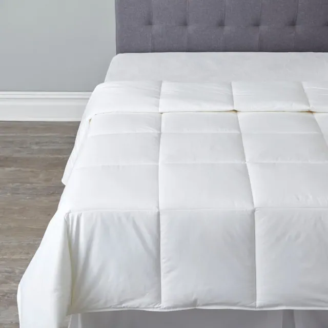 BrylaneHome Coolmax Anti-Bacterial Comforter - Queen, White