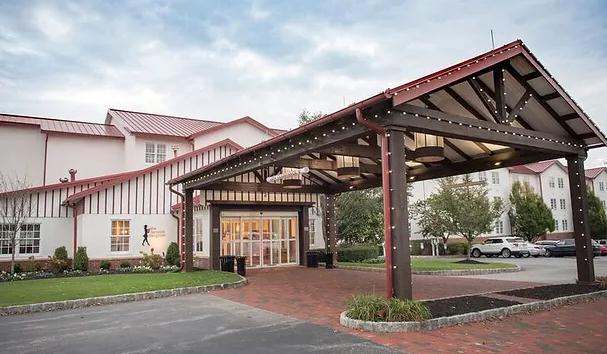 The Wedding Website of Mariah Ramirez and Dante Greer