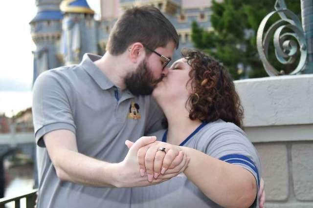 The Wedding Website of Alejandra Gutierrez and Anthony Burroughs