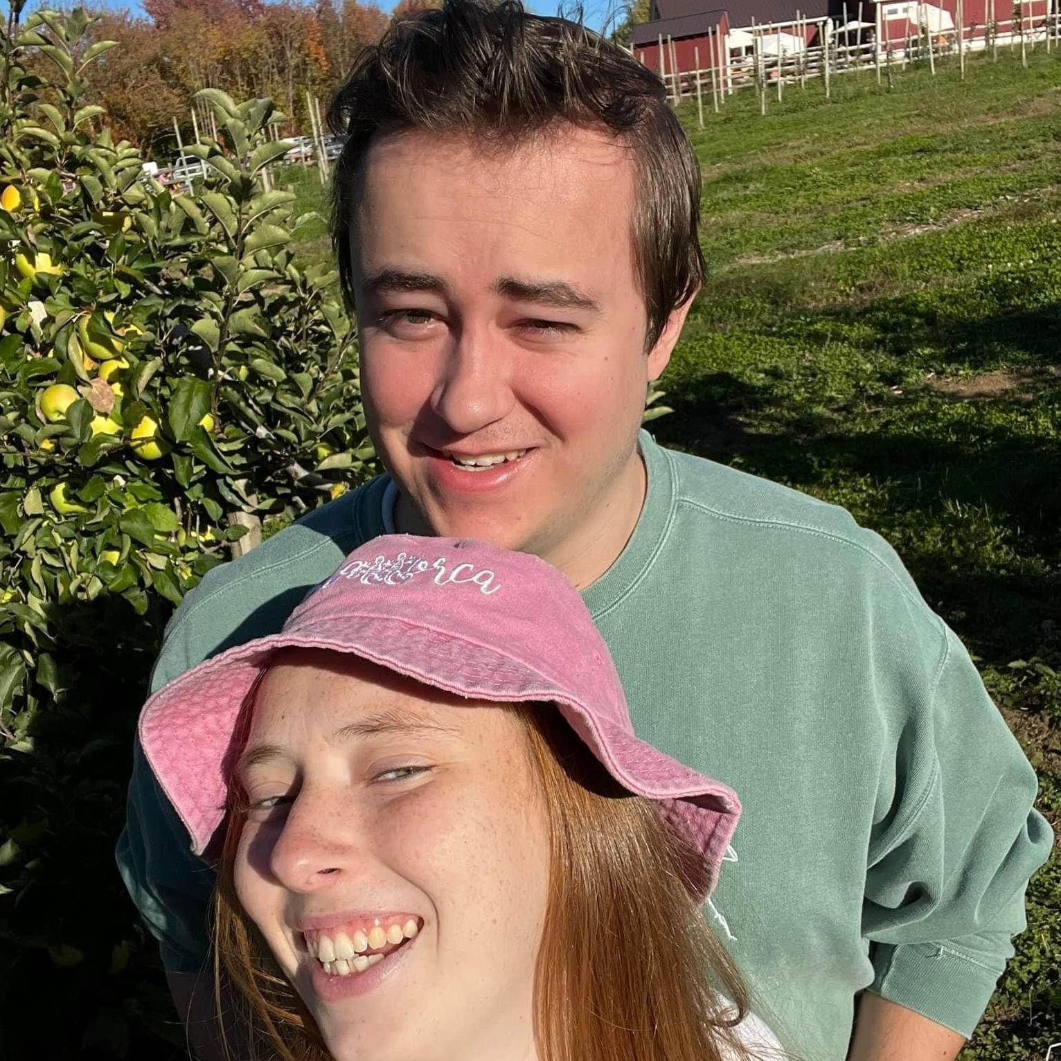 Fall 2024 - Apple picking with the Fam