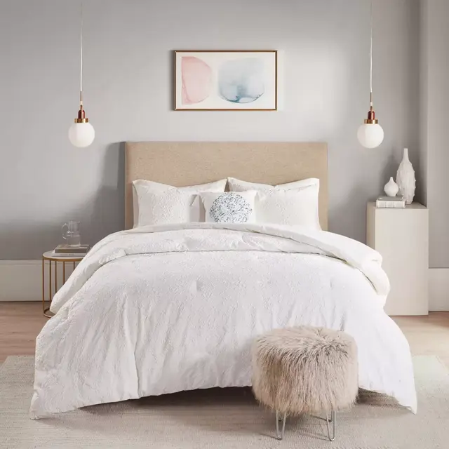 Madison Park Prelude Microsculpt 4-Piece Full/Queen Comforter Set in White