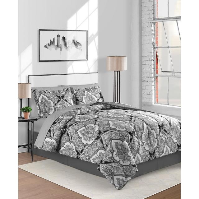 Gotham 8-Pc. Queen Comforter Set