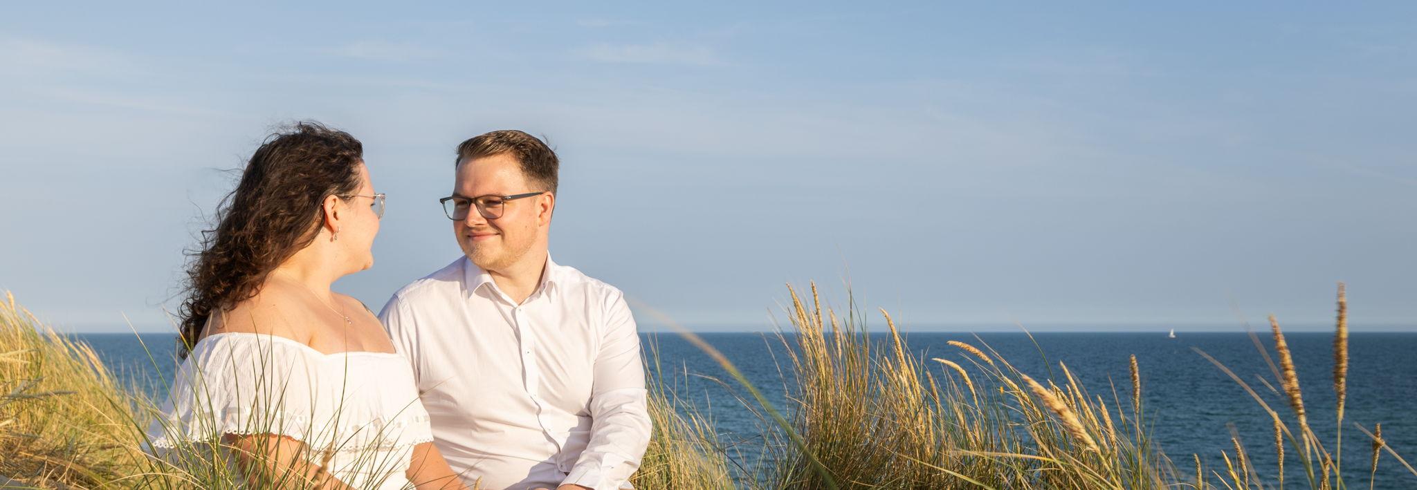 The Wedding Website of Lara Mitchell and Sam Clarke