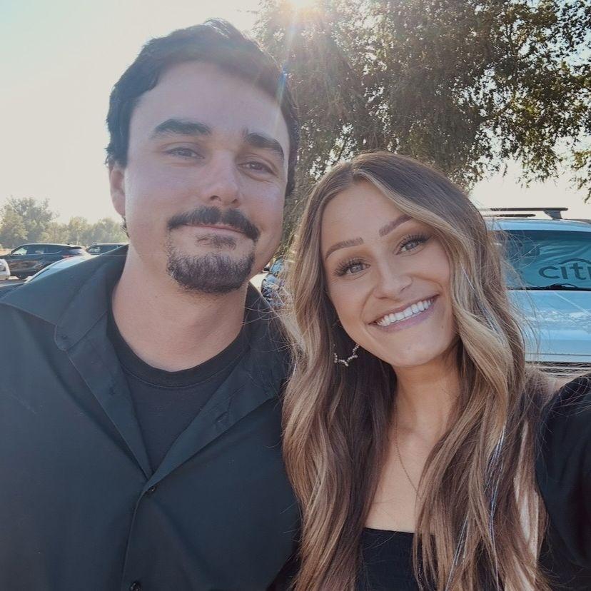 Our first road trip together and my first team meeting his dads side of the family!