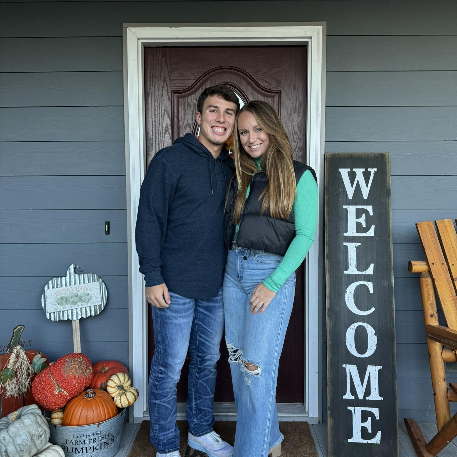 November 2023 - Hannah spent Thanksgiving with Logan's family in Abingdon, VA!