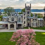 Springtime at the Lyndhurst Mansion - 6min drive from the venue