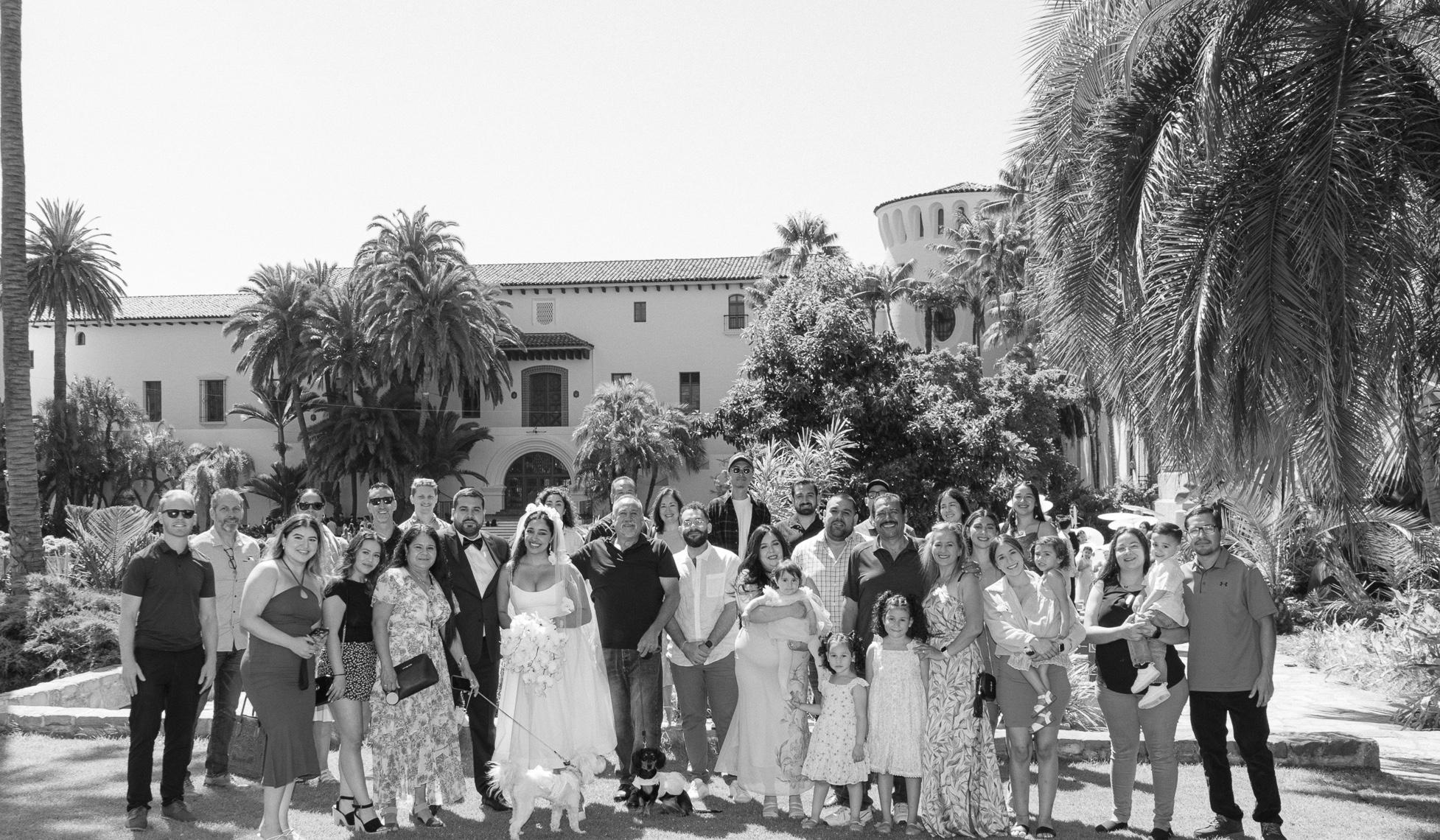 The Wedding Website of Farah A. Munoz and Martin Munoz