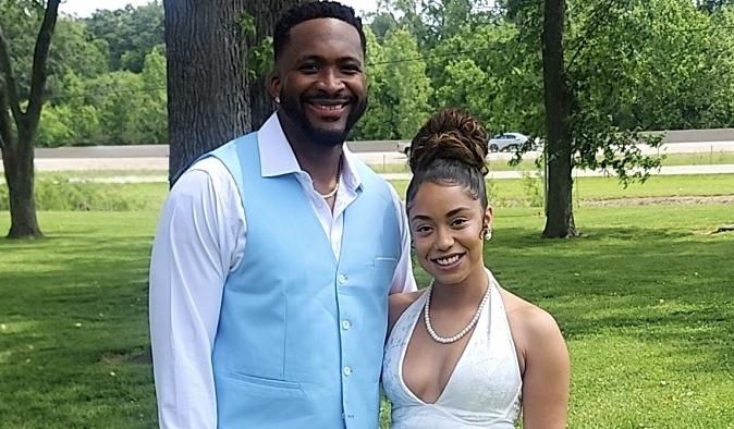 The Wedding Website of Rose Holland and Devyn Oatis