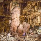 Lost World Caverns