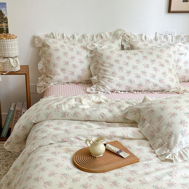 MKXI Queen Size Pink Floral Comforter Set - 3 Piece Ruffled Lace Bedding Set 1 Queen Comforter with 2 Pillowcases All Seasons, Soft Aesthetic Princess Style Floral Comforter for Girls, Women