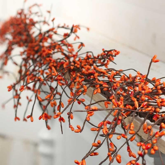 NeoL'artes Artificial Fall Berry Garland, 6 Feet, Orange Berries, Decorative Mantle and Table Decor (Orrange)