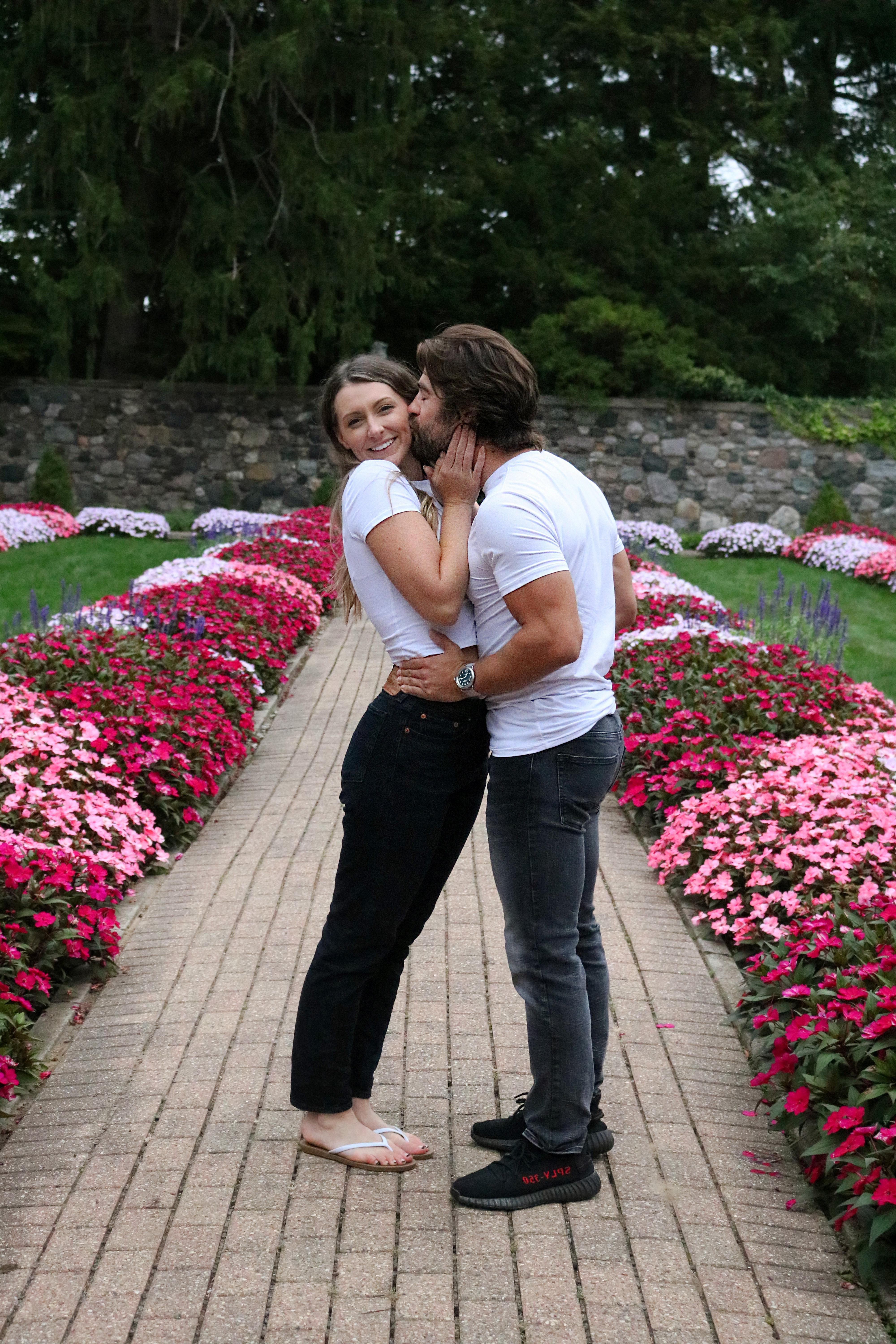 The Wedding Website of Jessica Hart and Casimer Strzynski