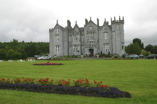 The Wedding Website of Sean Maher and Caitlin Johnson