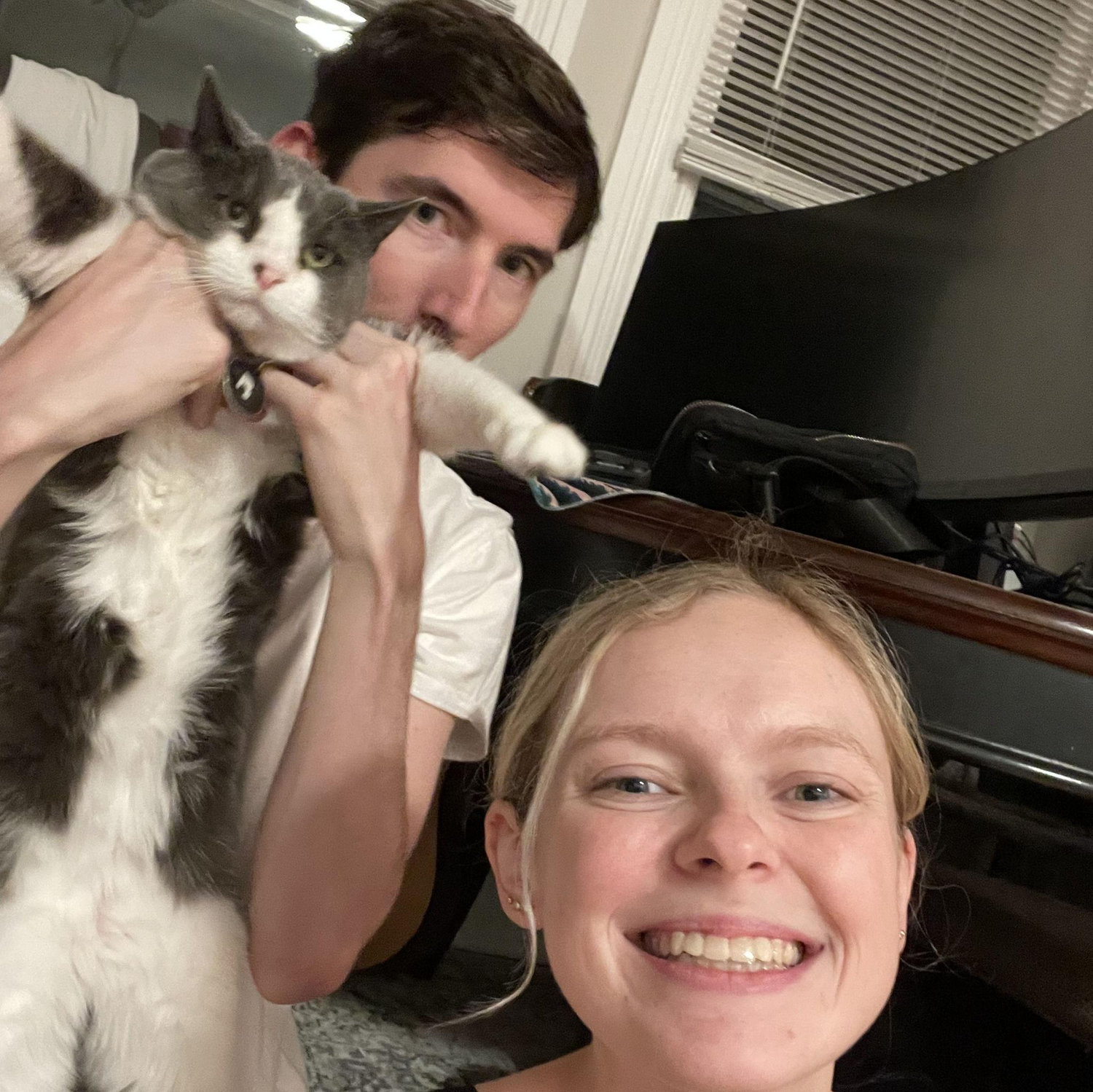 Tormenting kitty Roofus (May, 2023).