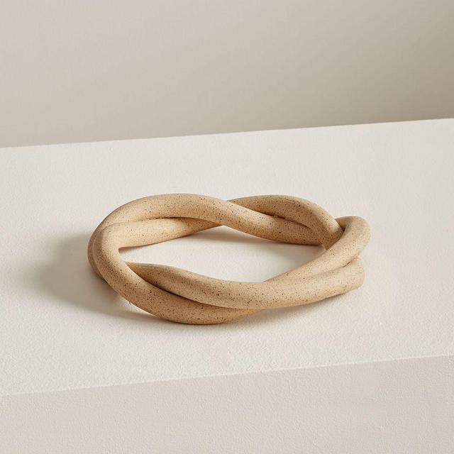 Virginia Sin Ceramic Twist Trivet, Speckled