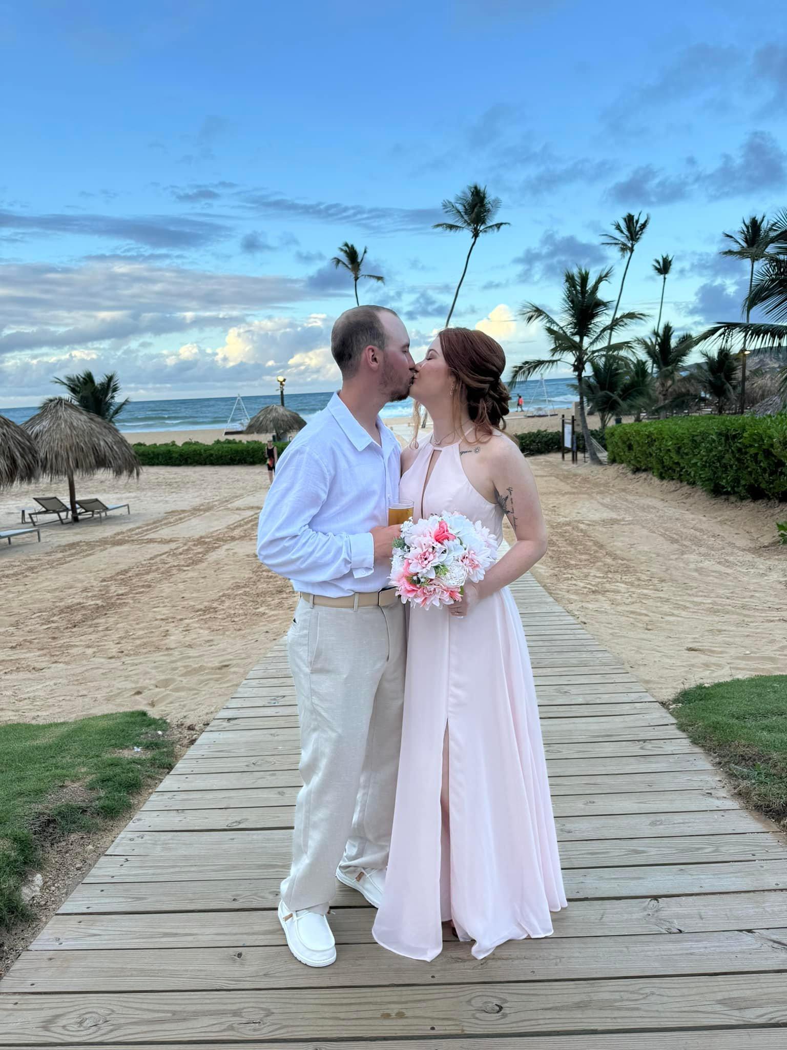 The Wedding Website of alyssa means and matthew douglas