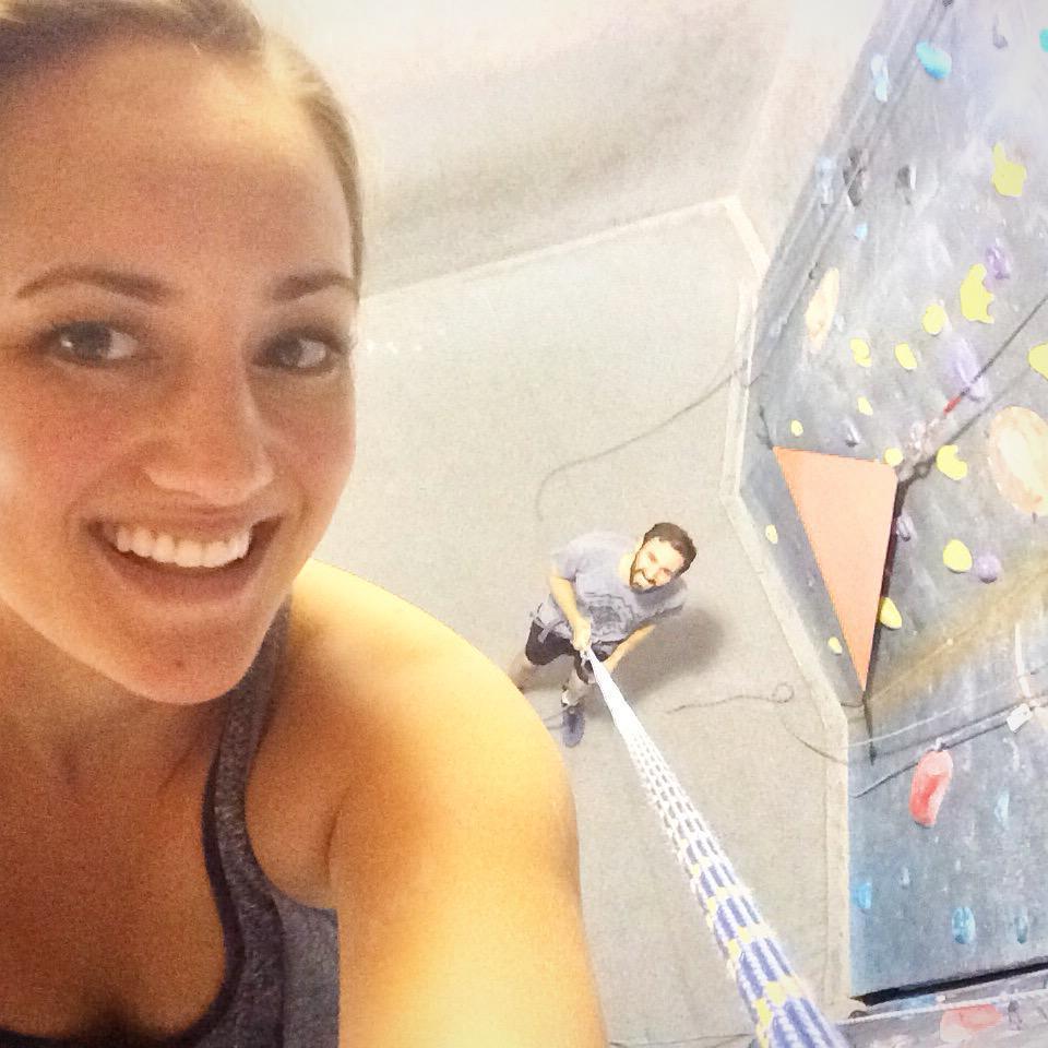 Hangar 18: climbing together!